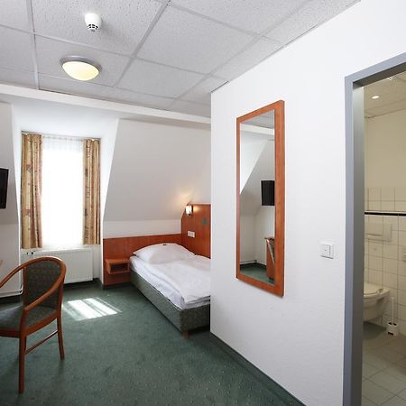 Stadthotel Duesseldorf エクステリア 写真