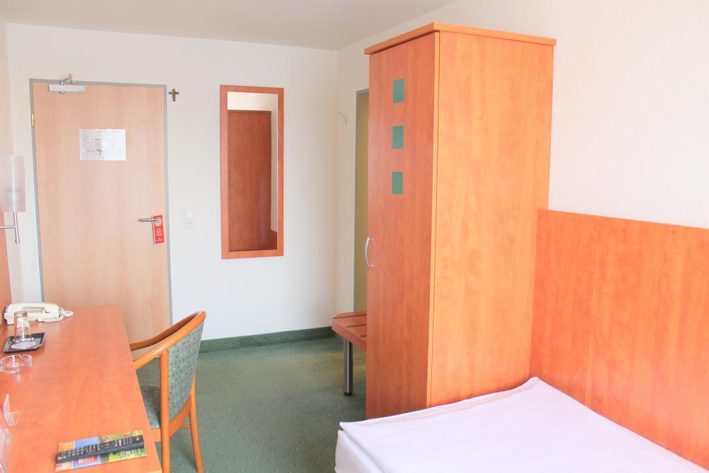 Stadthotel Duesseldorf エクステリア 写真