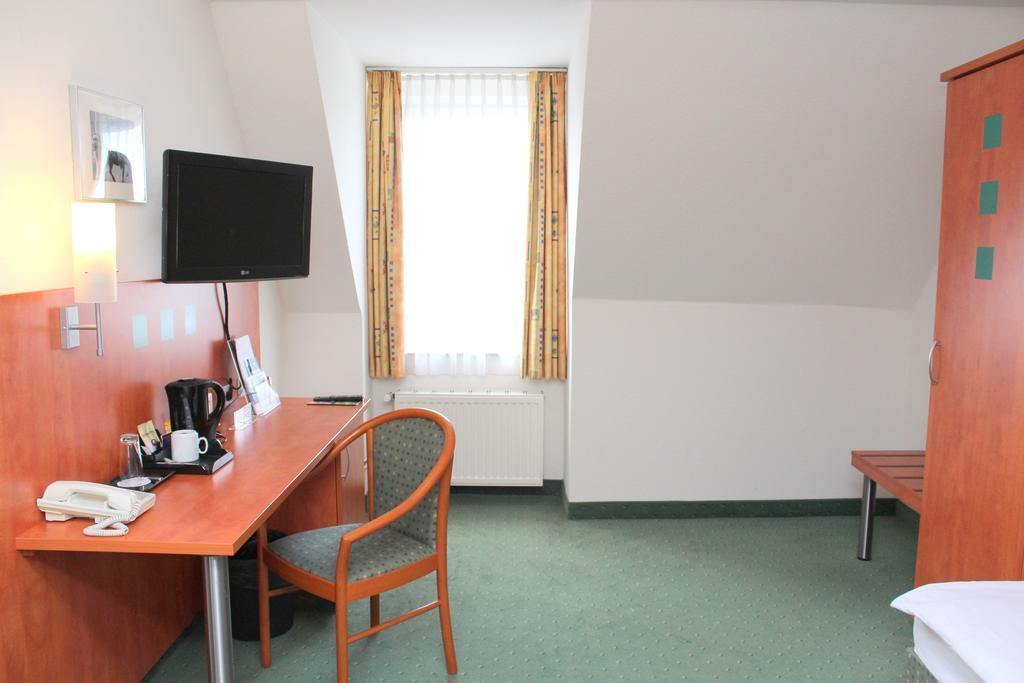 Stadthotel Duesseldorf エクステリア 写真