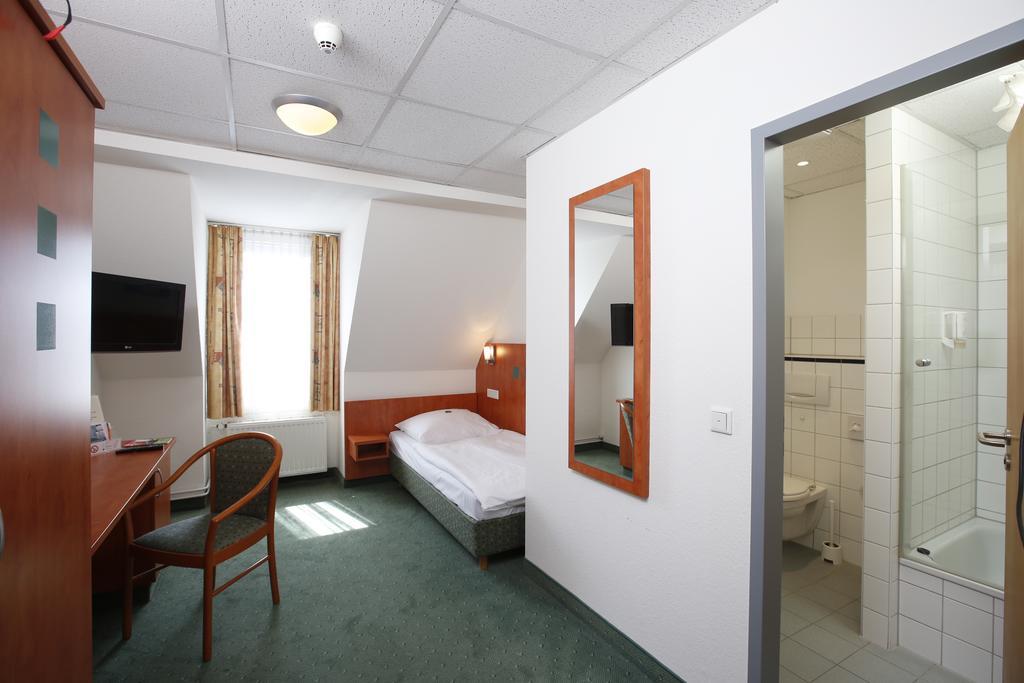 Stadthotel Duesseldorf エクステリア 写真